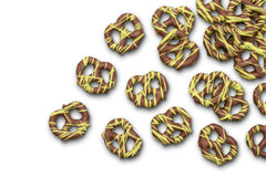 Milk Chocolatey Mini Pretzels with Pistachio Flavored Drizzle U5